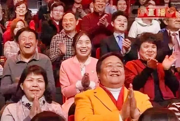 冉少平春晚门票获取方法_笑脸哥春晚19次亮相_笑脸哥现场看春晚