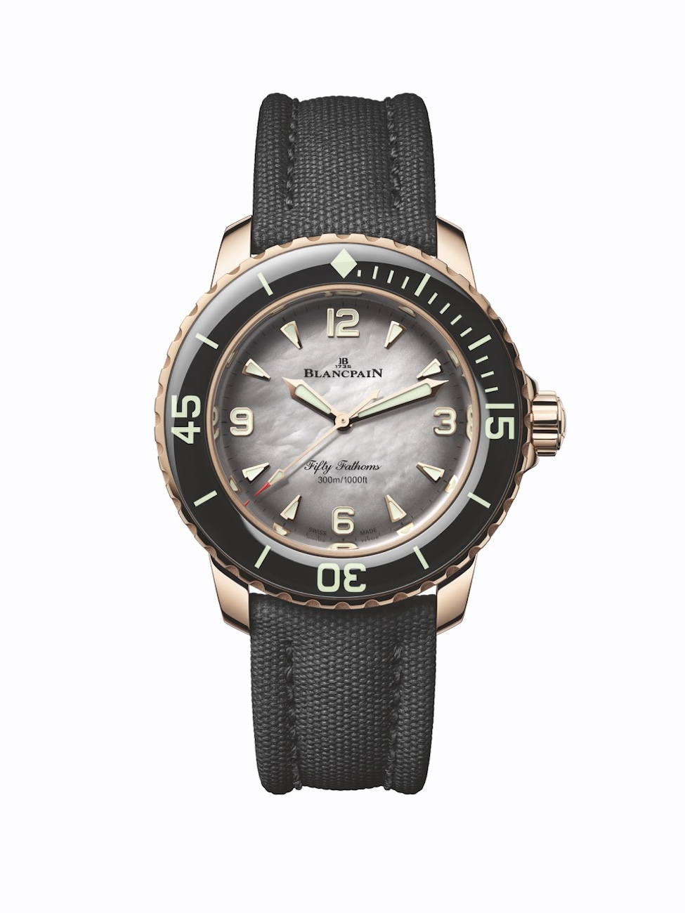 宝珀手表价格_宝珀五十噚自动腕表38毫米款_多元配色与设计