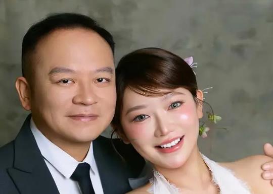 成都电视台成视新闻节目介绍_成视新闻分几个版块_成视新闻主持人嘉宾阵容