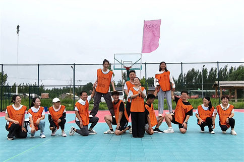 郑州拓展训练_青年员工团队合作活动_滨州医学院附属医院新职工素质拓展训练