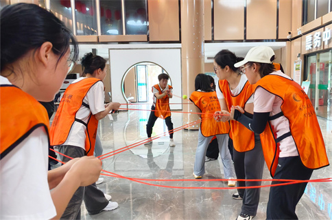 青年员工团队合作活动_滨州医学院附属医院新职工素质拓展训练_郑州拓展训练