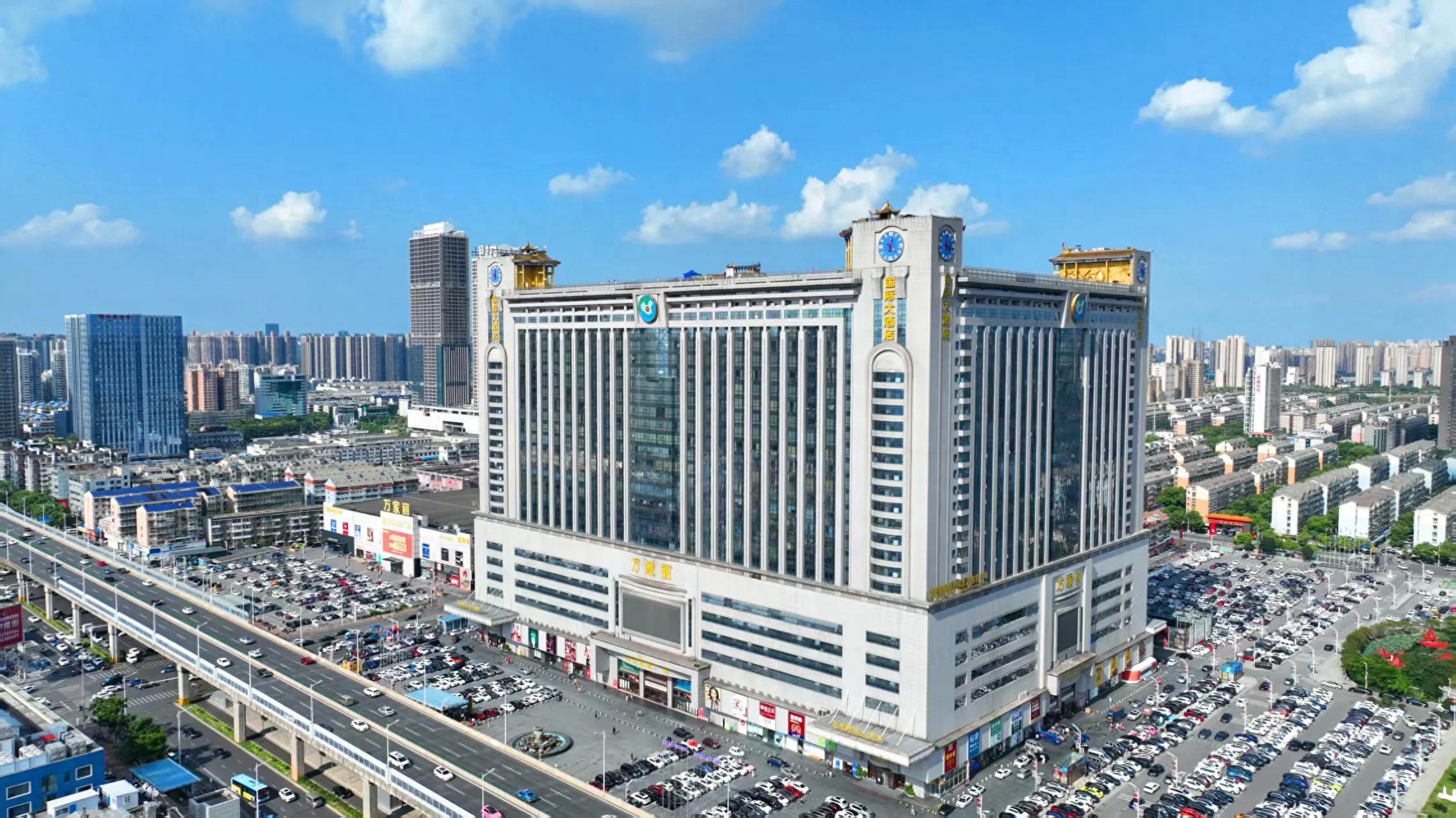 万家丽酒店：红色文化传承与民生服务的国家实践