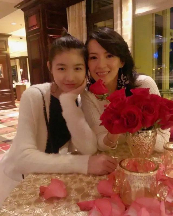 章子怡事业转型分析_章子怡汪峰秀恩爱新闻_章子怡汪峰婚姻现状