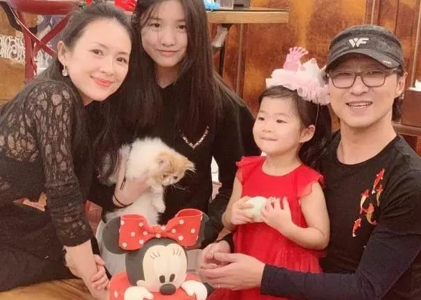 章子怡汪峰秀恩爱新闻_章子怡汪峰婚姻现状_章子怡事业转型分析