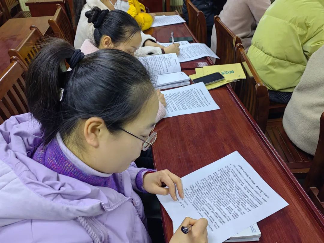 师德师风警示教育大会_师德师风 学校新闻稿_五山镇谢湾中心小学教师职业道德素养提升