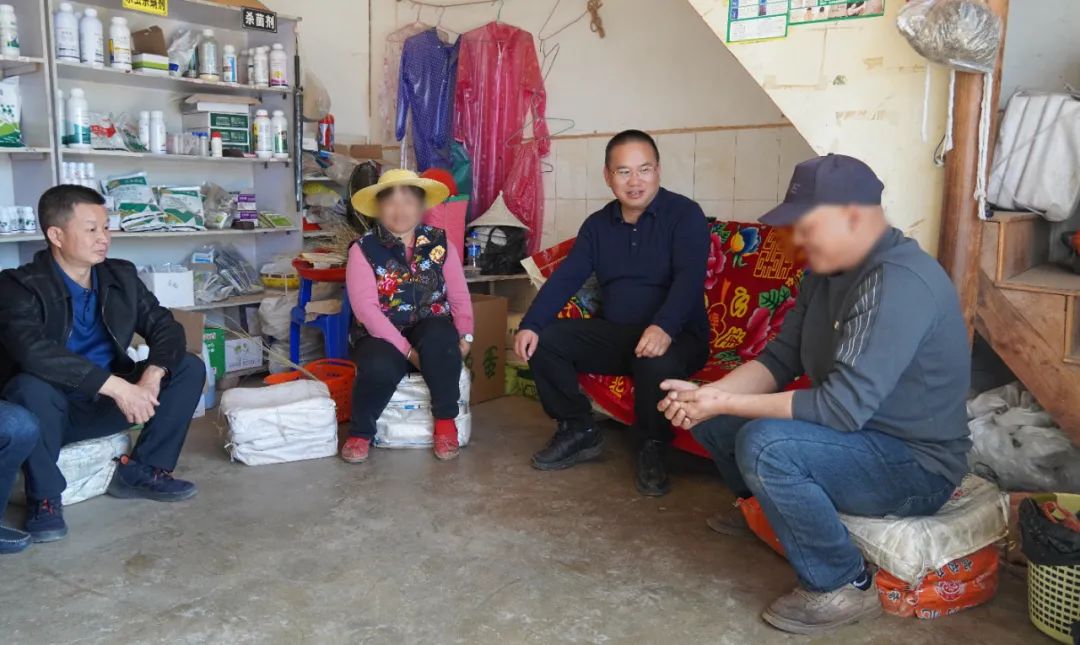 信访工作新路径_源头治理_上访是