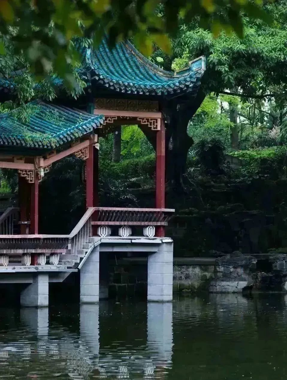 重庆旅游景点推荐_重庆必去景点攻略_重庆下雪新闻