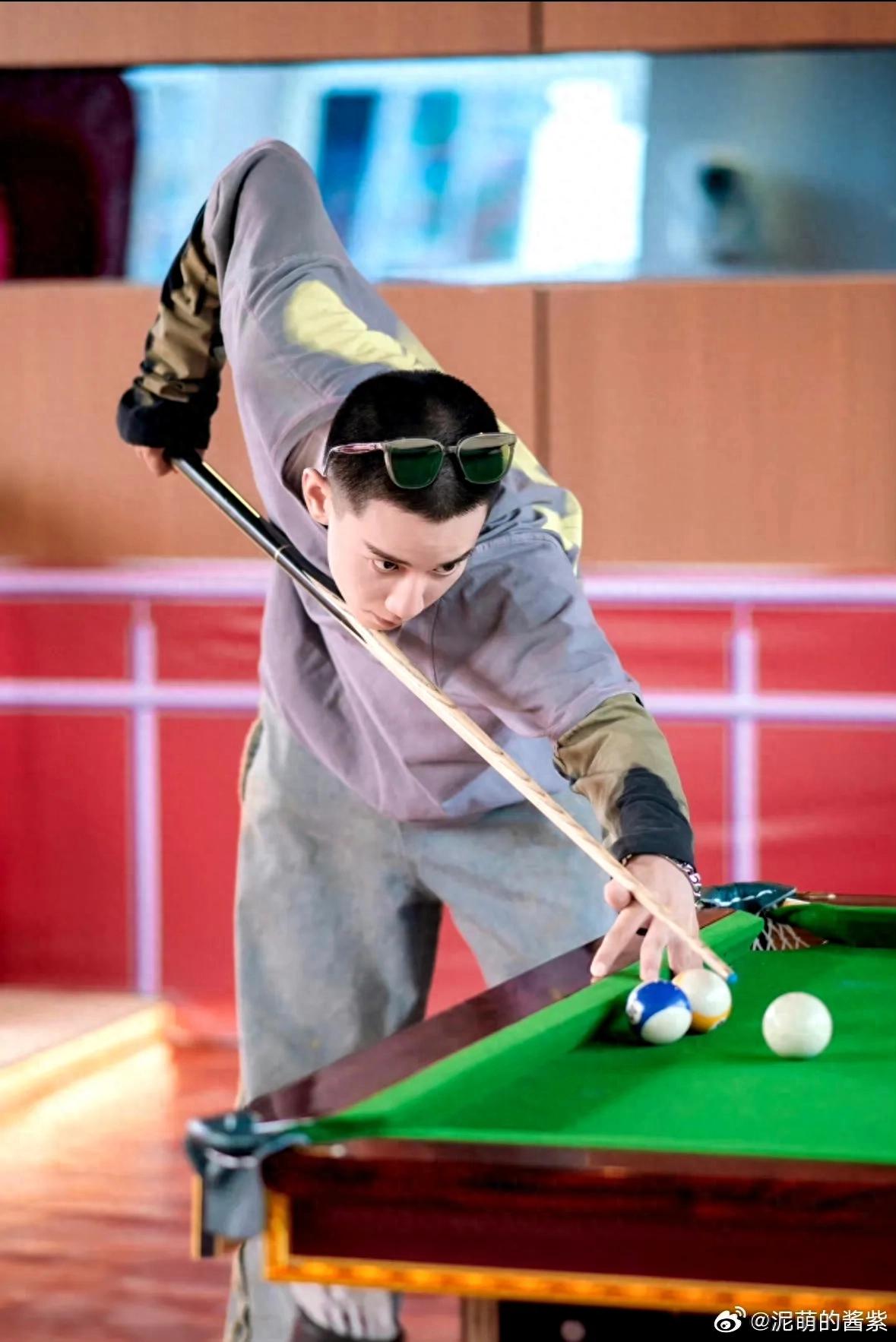 娱乐台球升级版_王子奇 台球 不解之缘