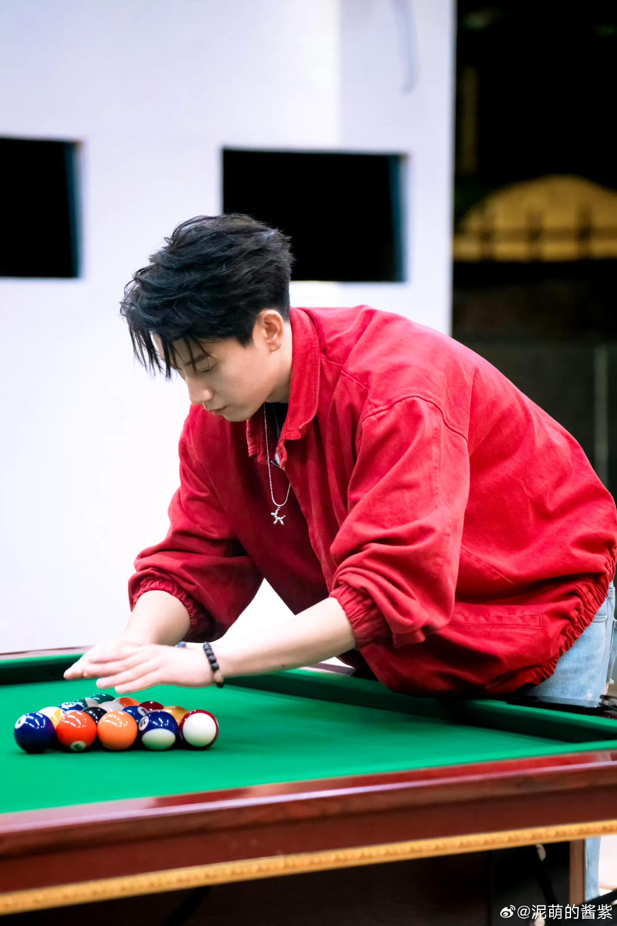 娱乐台球升级版_王子奇 台球 不解之缘