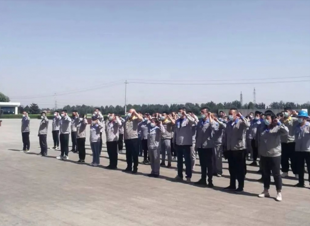 安全生产月活动 遵守安全生产法 当好第一责任人_煤矿安全生产月稿件