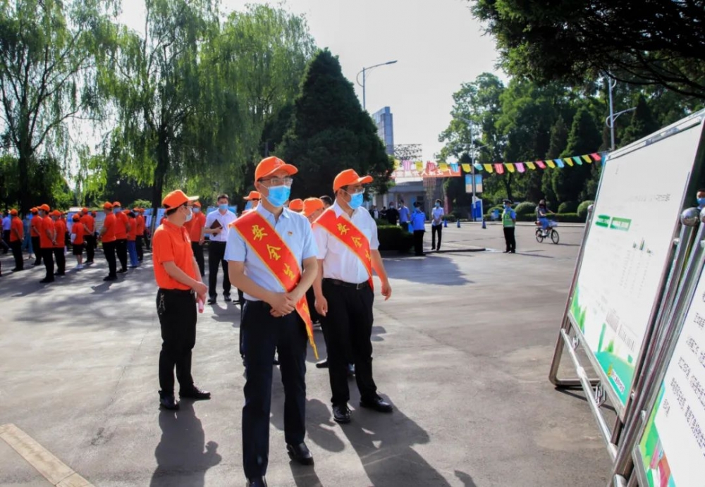 煤矿安全生产月稿件_安全生产月活动 遵守安全生产法 当好第一责任人