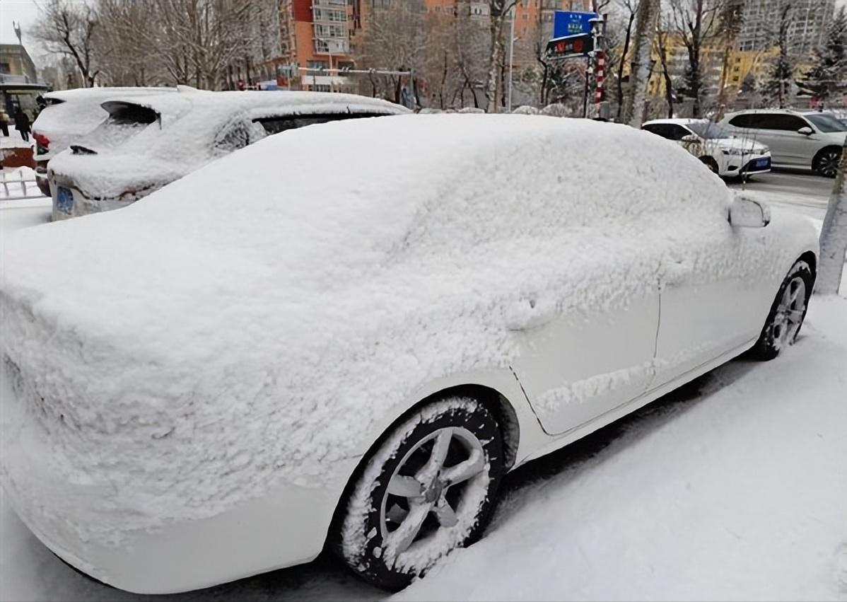 新疆大幅降温原因分析_2025年新闻_2025年极端天气预测