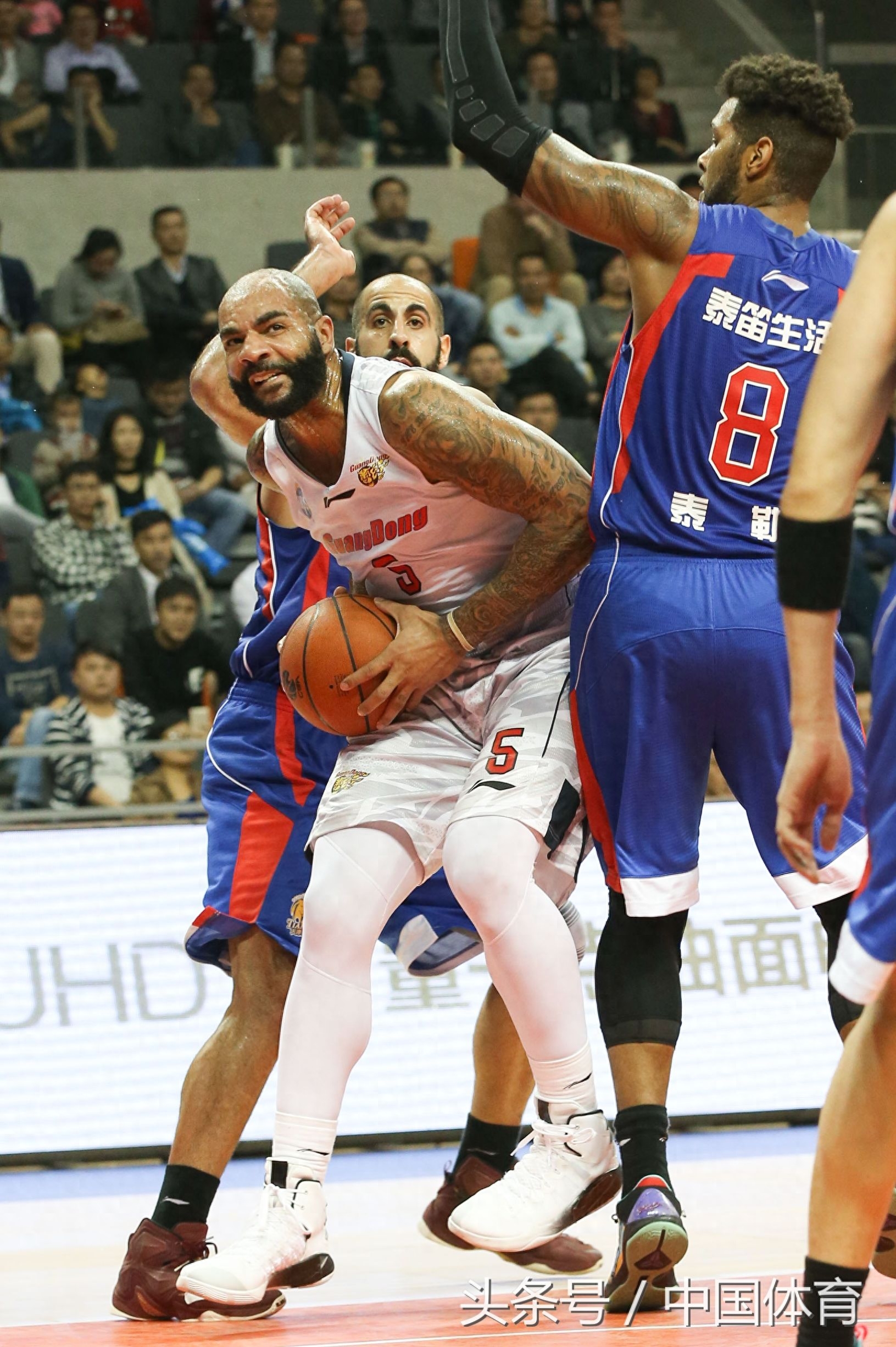 CBA联赛第十二轮赛事 广东114比103胜天津