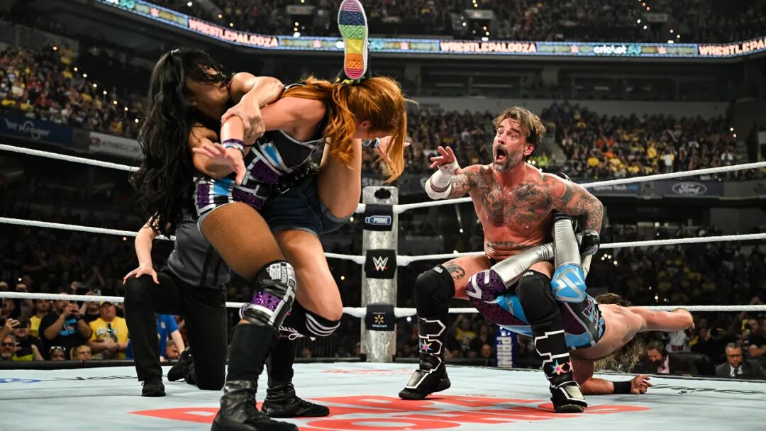 wwe2025_Bronson Reed Bron Breakker The Usos LA Knight weapon match WWE Raw 2025 Indiana_Brock Lesnar F5 John Cena Paul Heyman WWE match 2025 Indianapolis