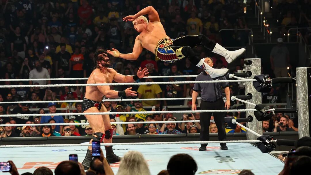 wwe2025_Brock Lesnar F5 John Cena Paul Heyman WWE match 2025 Indianapolis_Bronson Reed Bron Breakker The Usos LA Knight weapon match WWE Raw 2025 Indiana