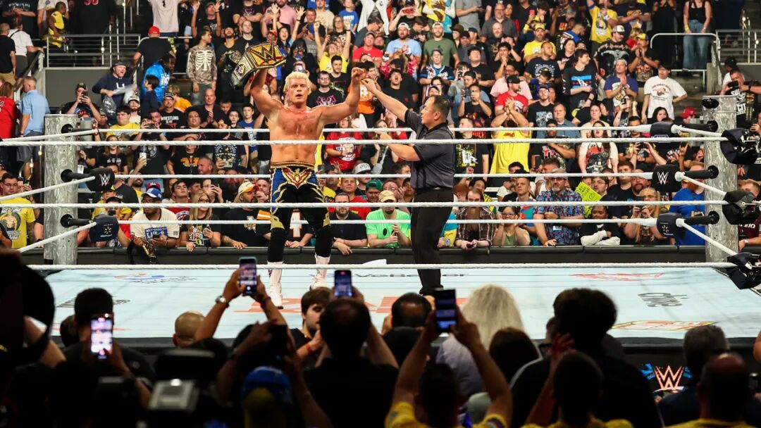 wwe2025_Bronson Reed Bron Breakker The Usos LA Knight weapon match WWE Raw 2025 Indiana_Brock Lesnar F5 John Cena Paul Heyman WWE match 2025 Indianapolis