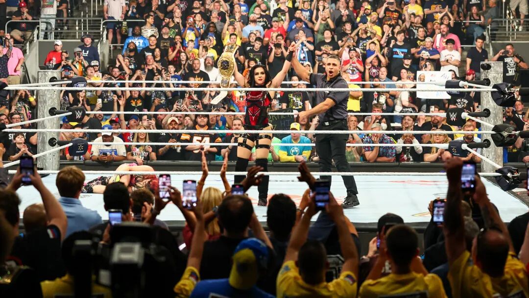 wwe2025_Brock Lesnar F5 John Cena Paul Heyman WWE match 2025 Indianapolis_Bronson Reed Bron Breakker The Usos LA Knight weapon match WWE Raw 2025 Indiana