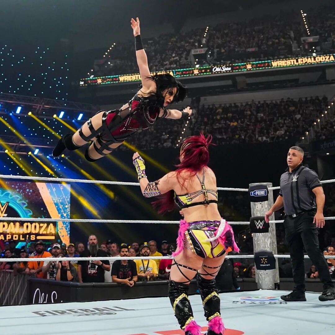 wwe2025_Bronson Reed Bron Breakker The Usos LA Knight weapon match WWE Raw 2025 Indiana_Brock Lesnar F5 John Cena Paul Heyman WWE match 2025 Indianapolis