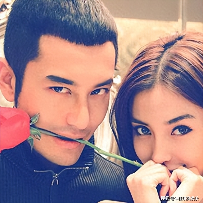 杨颖黄晓明结婚的新闻_黄晓明杨颖离婚后现状_杨颖事业危机分析