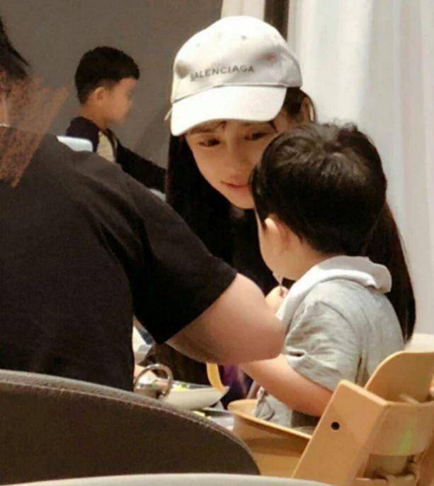 杨颖黄晓明结婚的新闻_黄晓明baby婚姻危机_黄晓明baby离婚原因