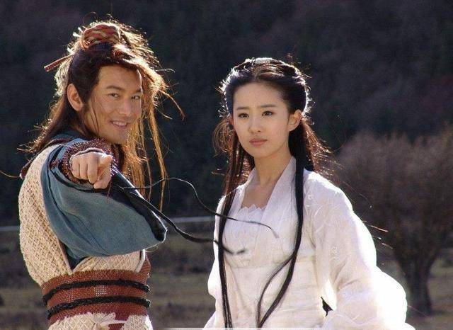 黄晓明baby离婚原因_黄晓明baby婚姻危机_杨颖黄晓明结婚的新闻