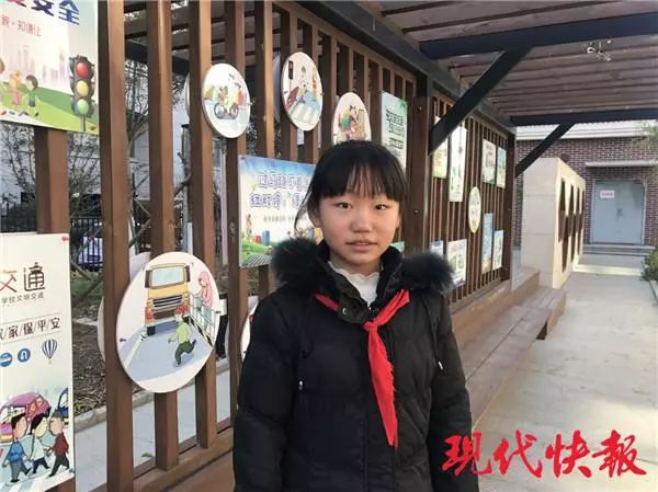 妈妈不能陪伴孩子的作文_孩子对妈妈不能陪伴自己的抱怨和委屈_被自己感动的作文