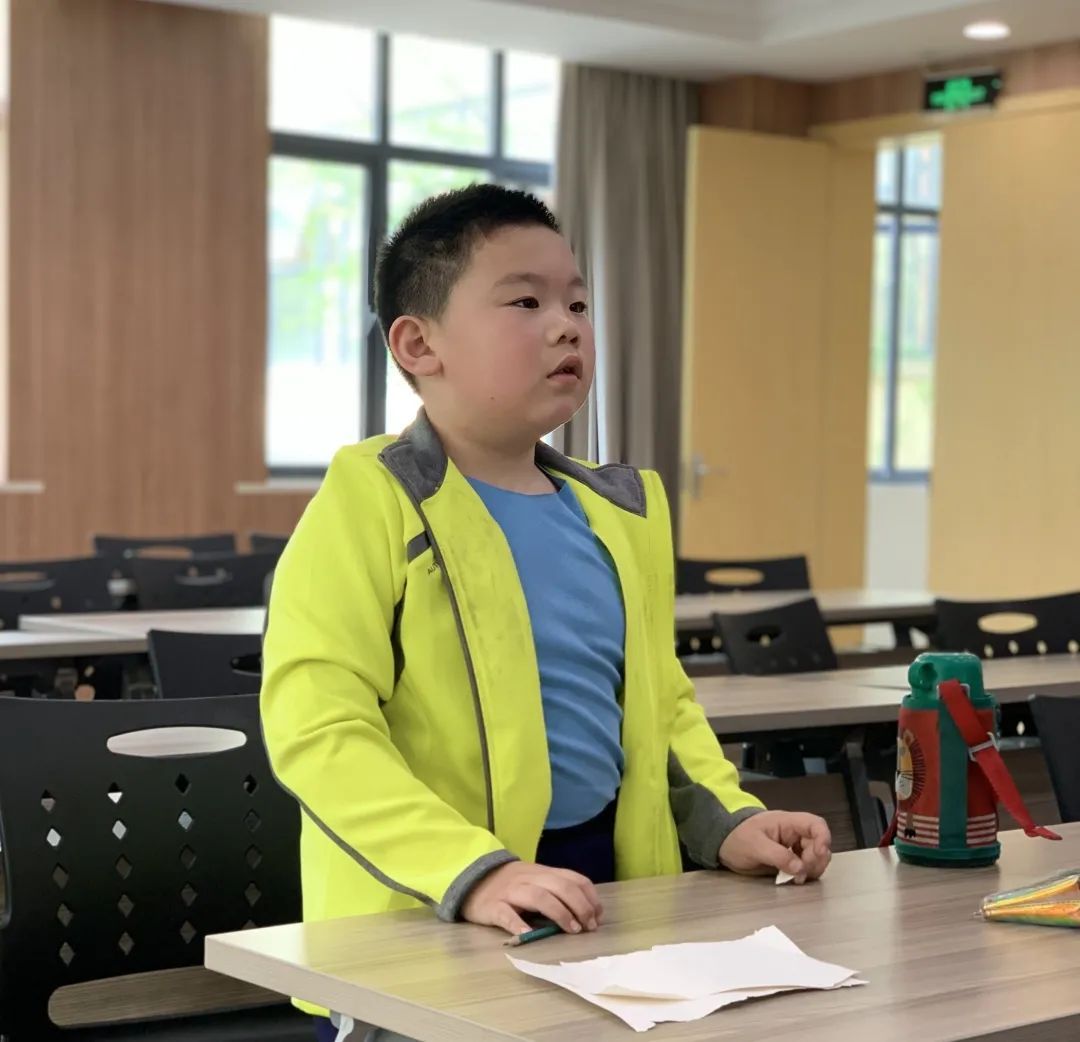 定山小学蓝媒小记者采访课_广播电视采访方法_如何成为一名合格的小记者