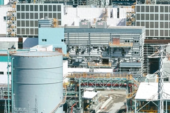 兴达电厂爆炸致台供电拉响警报，蓝营民代：戳破民进党吹嘘的“不缺电”谎言