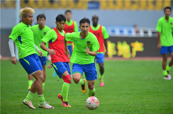 贵州人和贵州恒丰_贵州恒丰智诚对阵北京人和 足球比赛 谁赢谁把握冲超主动权