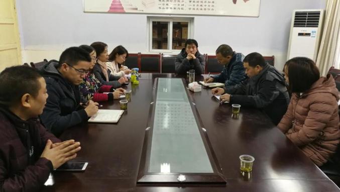 通讯体裁扶贫故事_中央网信办信息化发展局 网络扶贫行动 领导干部扶贫事迹