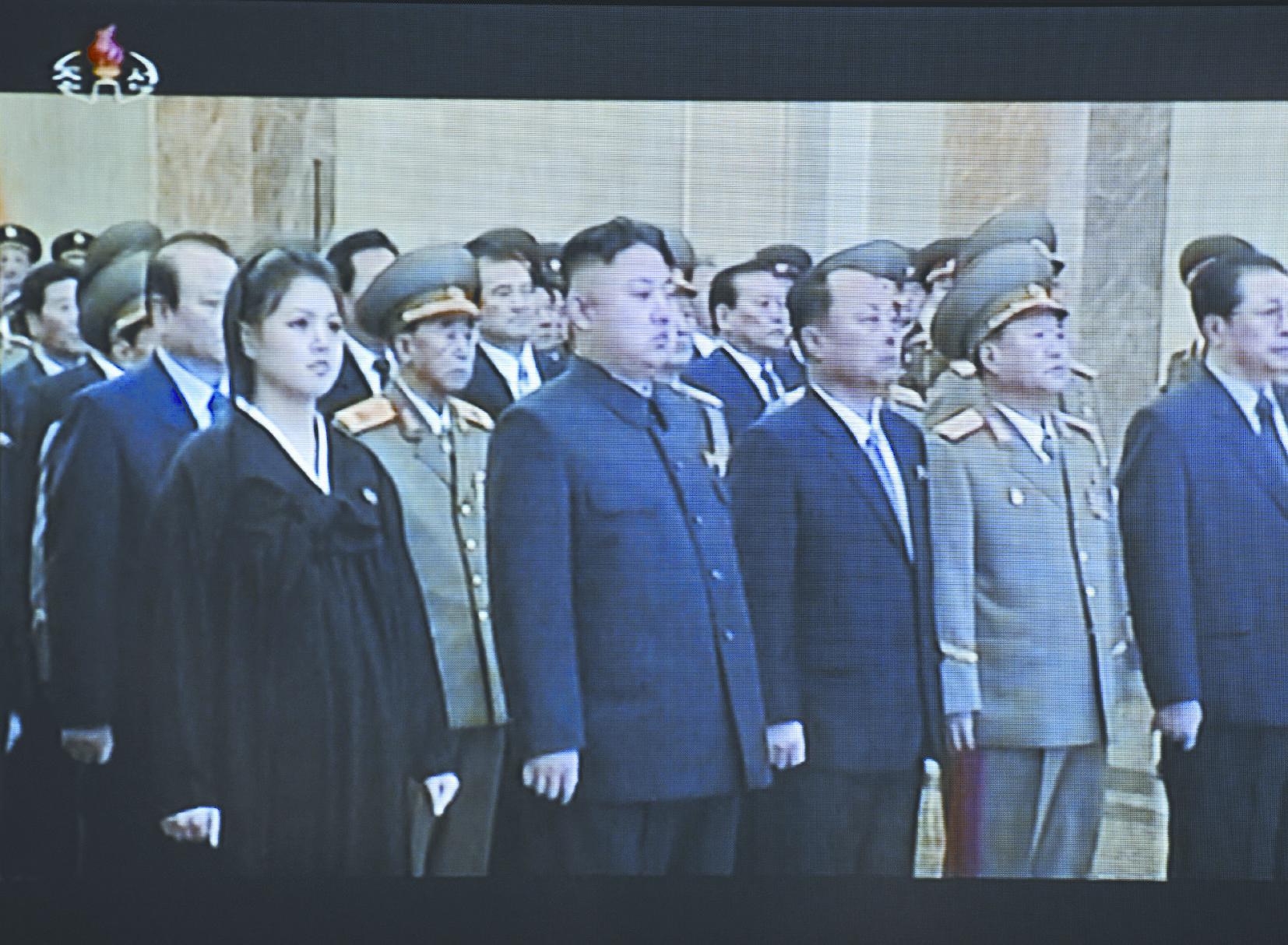 朝鲜宣布将人送上太阳假新闻_朝鲜锦绣山太阳宫开放_金正日逝世一周年纪念活动