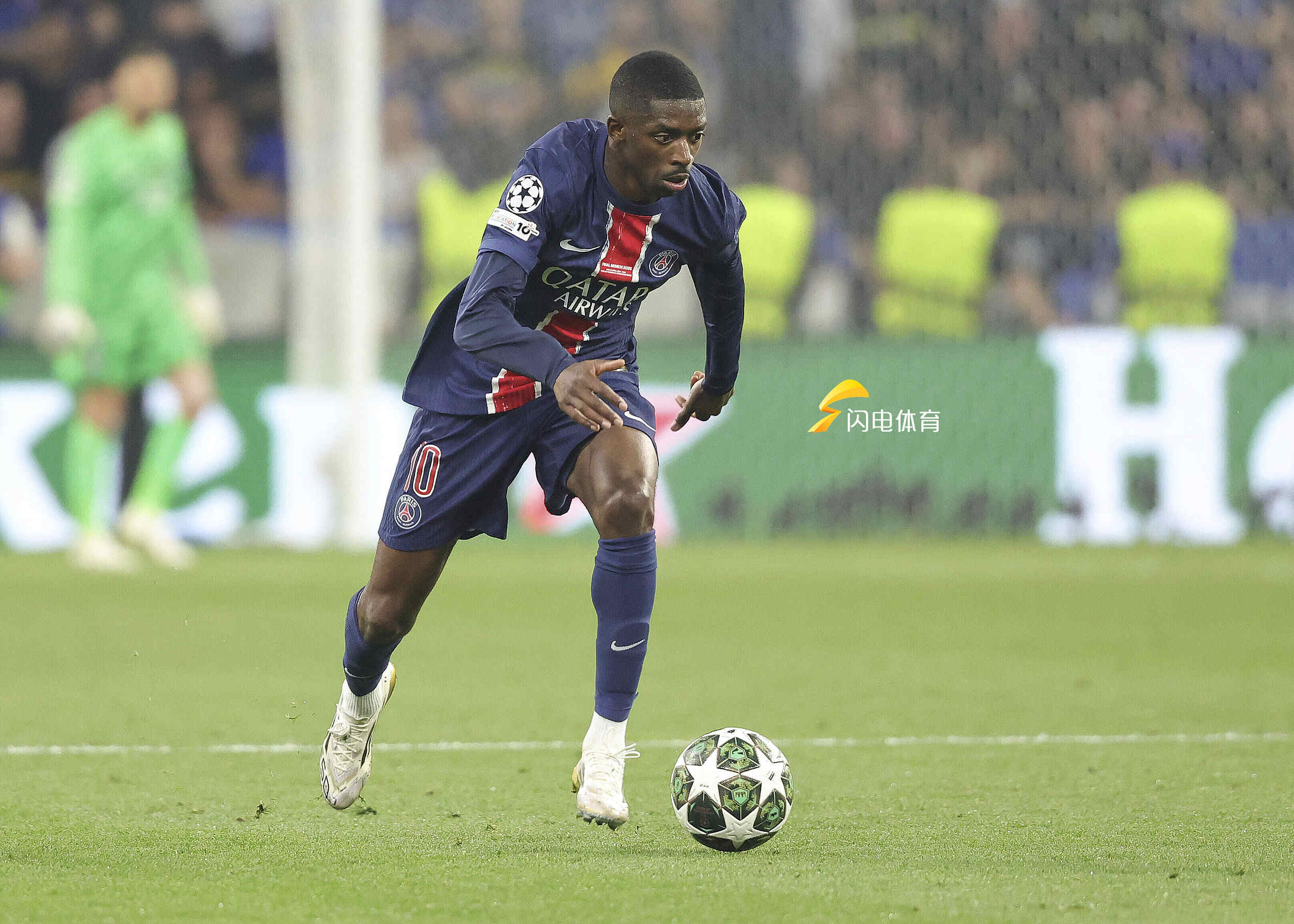 官方：28岁法国前锋登贝莱荣膺2025年金球奖