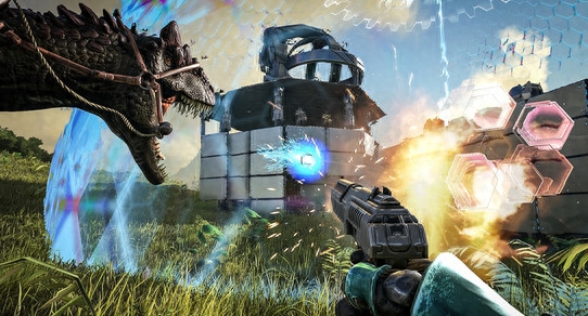 玩家在《方舟生存进化》造出了超强军事基地，恐龙群来了都不惧