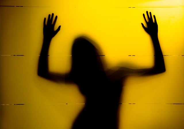 女人爱情幸福缺乏自信_女人痴情内心弱点_女人的弱点