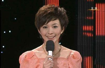 欧阳夏丹+新闻联播_欧阳夏丹主持人生涯回顾_欧阳夏丹近年动态与现状