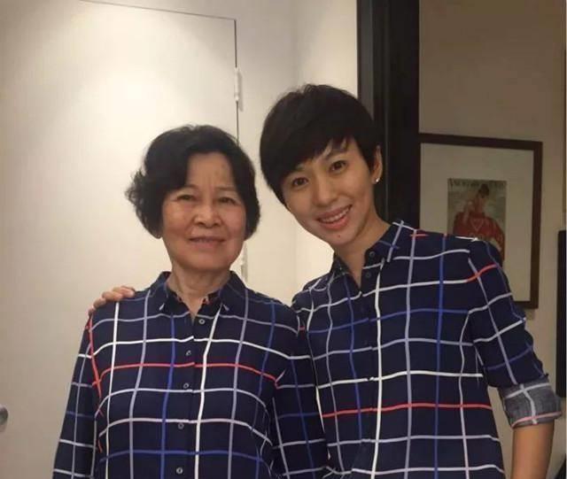 欧阳夏丹主持人生涯回顾_欧阳夏丹近年动态与现状_欧阳夏丹+新闻联播