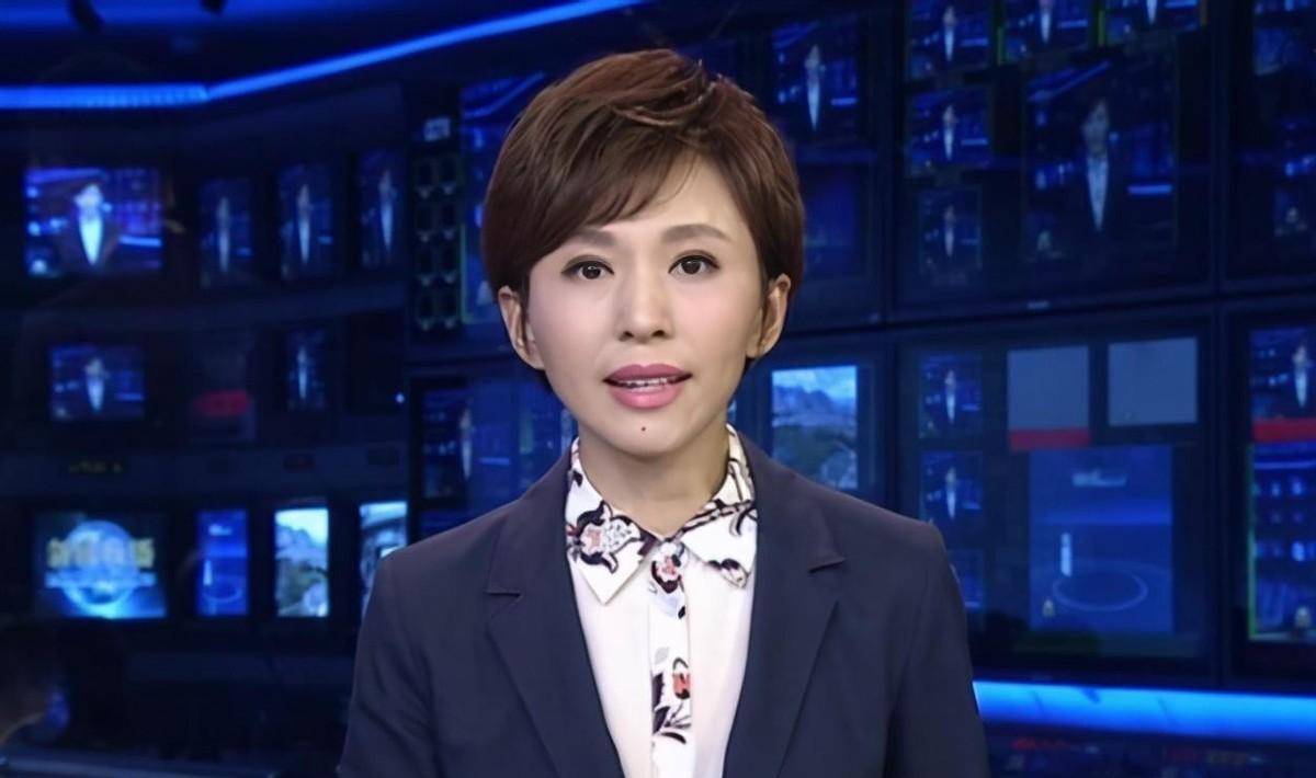 欧阳夏丹：主持《新闻联播》9年，两年前突然消失，背后有何隐情