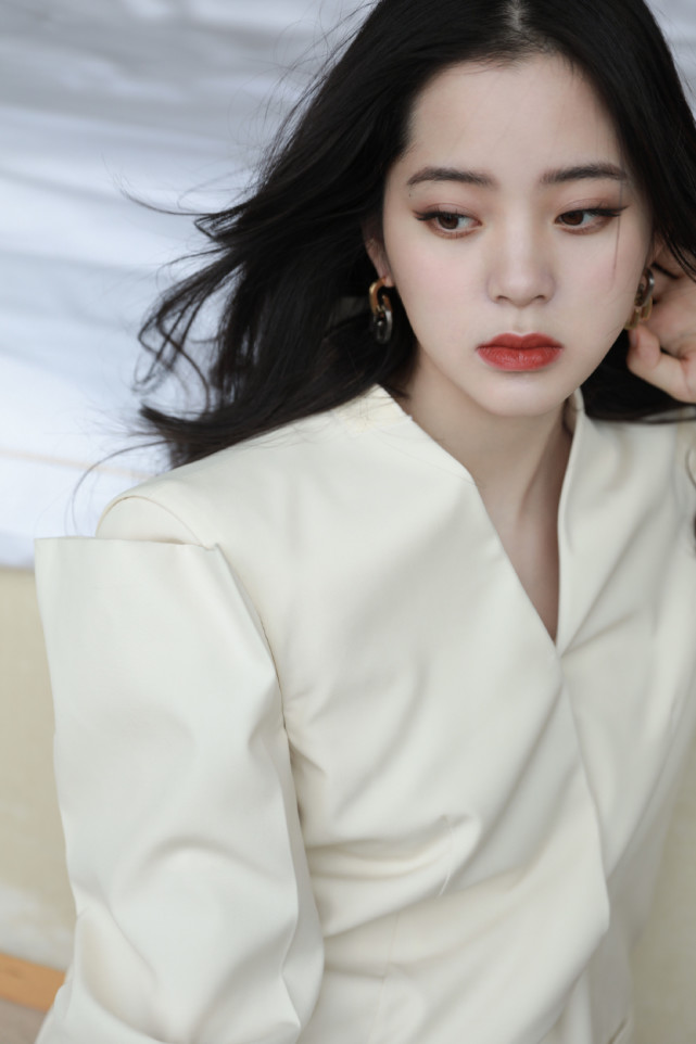 欧阳娜娜路人缘下降原因_欧阳娜娜翻车之路_欧阳娜娜遭吐槽 资讯