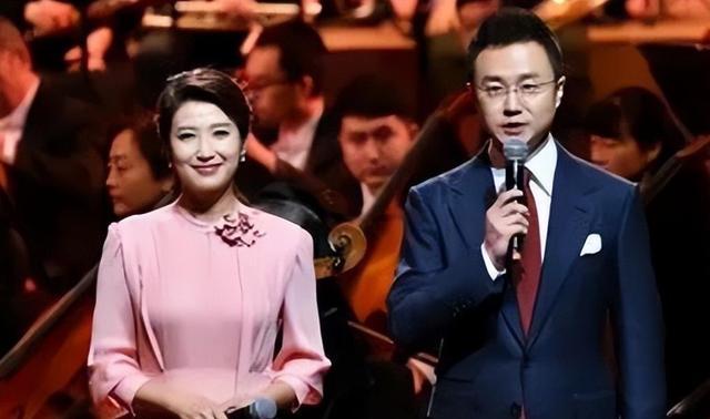 央视主持人爱情故事_春妮朗诵视频_刚强春妮夫妻