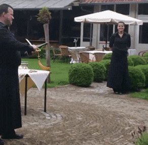 搞笑的生活场景_搞笑新闻动态图片_可爱宠物的有趣瞬间