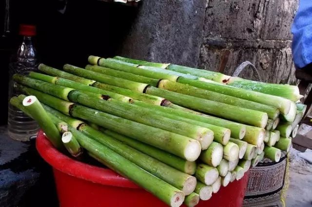 小时候吃的零食_怀旧零食高粱芝麻酥_70后80后童年零食回忆