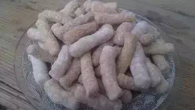 怀旧零食高粱芝麻酥_70后80后童年零食回忆_小时候吃的零食