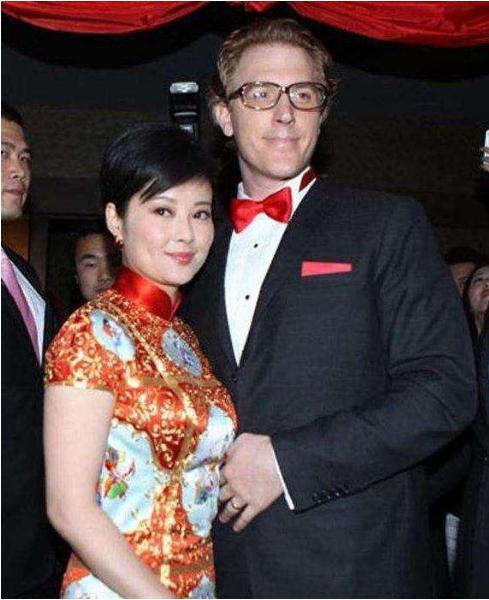 袁立徐威分手原因_徐威为什么和袁立分手_袁立徐威感情经历