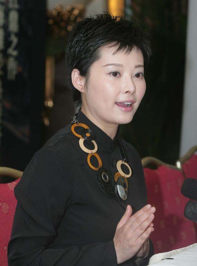 袁立和徐威感情经历_徐威为什么和袁立分手_袁立徐威交往细节