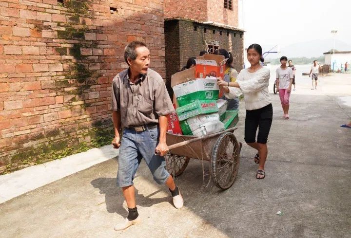 佛冈县龙山镇灾情情况_佛冈县龙山镇灾后恢复_佛冈龙山今天新闻