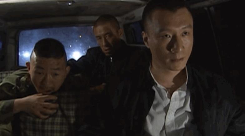 时隔18年，《征服》中的演员再次重聚，封飙和周国权同框超友好