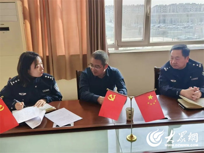 东营市公安局官网_社区民警反诈宣传_东营公安分局假期巡逻