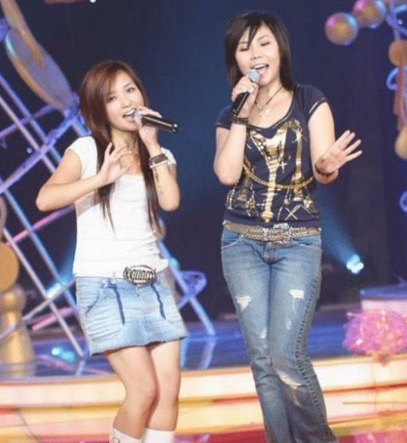 何洁新闻_何洁 超级女声 生涯起伏