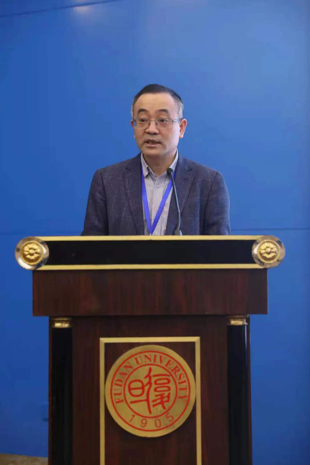 中国新媒体传播学研究前沿_数字文明视域中的全媒体研究_复旦大学全球传播全媒体研究院