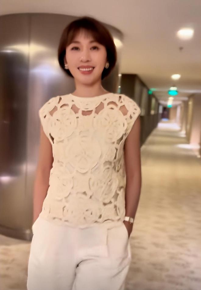 欧阳夏丹主持2024深圳医院大会_看欧阳夏丹两会视频_欧阳夏丹商演活动2024